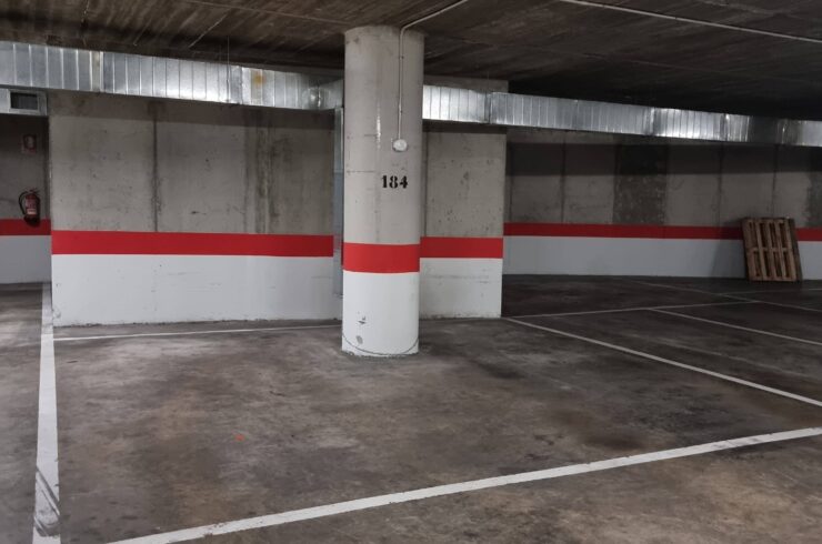 GARAJE EN VENTA EN VIA UNIVERSITAS