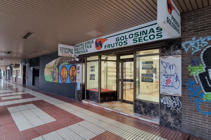 LOCAL EN VENTA EN VIA UNIVERSITAS