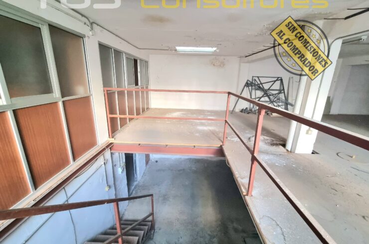 LOCAL EN VENTA EN CALLE SANGENIS / DON PEDRO DE LUNA