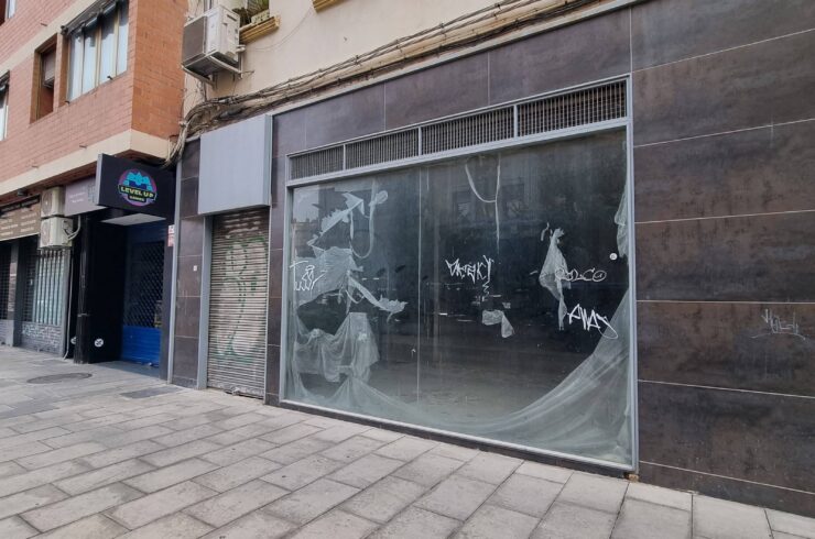 LOCAL EN ALQUILER EN CALLE RICLA