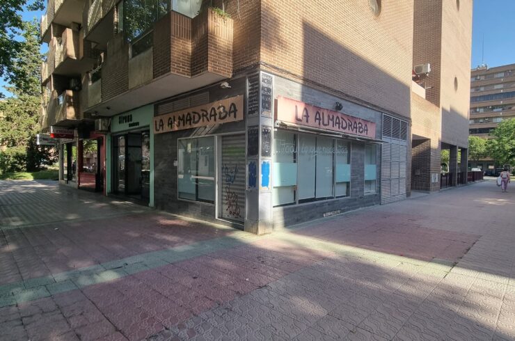 ALQUILER LOCAL COMERCIAL FLORA TRISTÁN 7